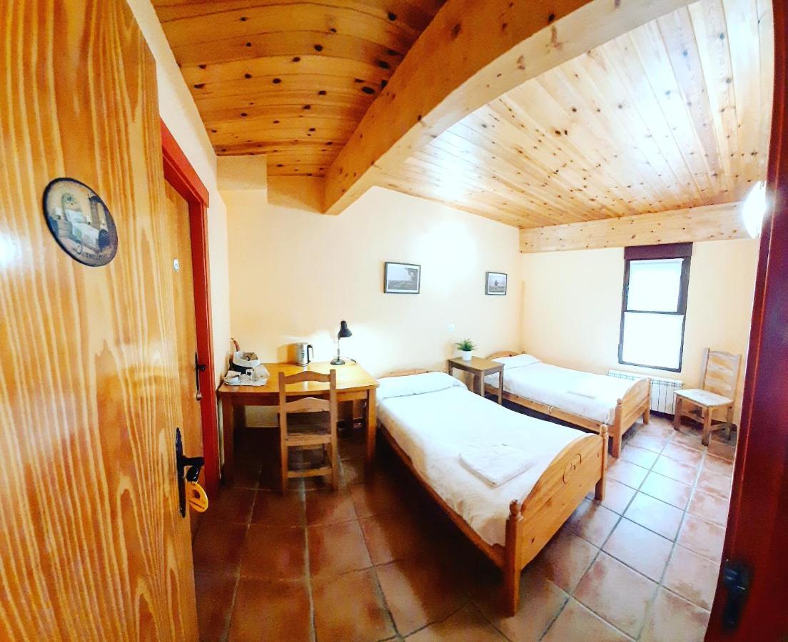 Albergue El Pajar De Ages - Exclusivo Para Peregrinos - Exclusive For Pilgrims Εξωτερικό φωτογραφία